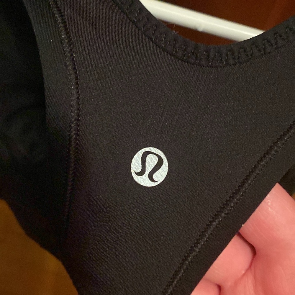 Lululemon tank - Picture 3 of 6